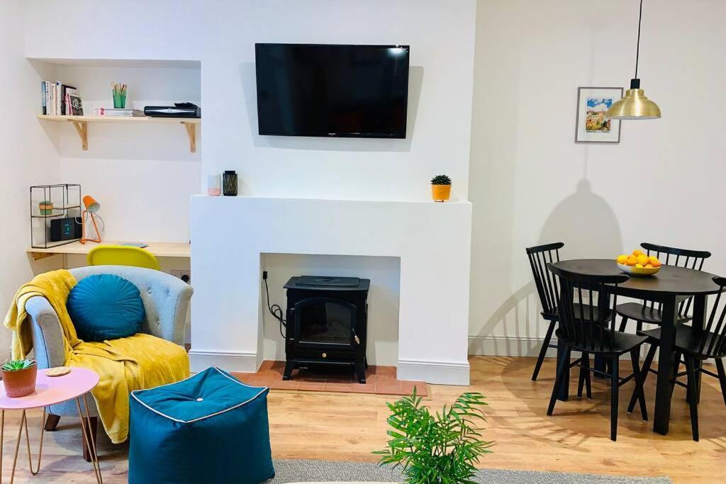 The Nook - A Stylish Apartment With Garden, Near The Beach Berwick Upon Tweed Екстер'єр фото