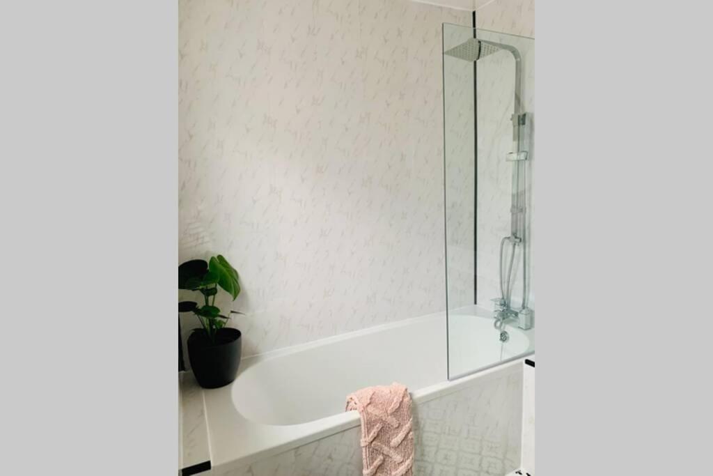 The Nook - A Stylish Apartment With Garden, Near The Beach Berwick Upon Tweed Екстер'єр фото